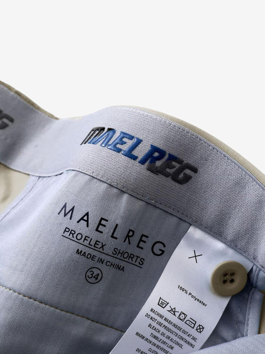 Inner waistband branding and sizing label – Khaki shorts, 9 Inch