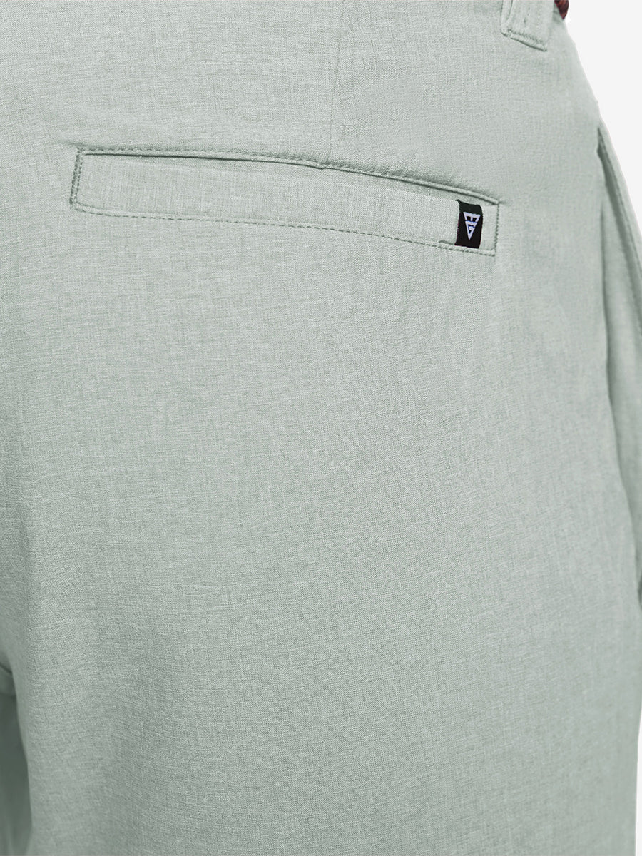 GLACIER GREY 7 Inch Heather Performance Golf Shorts close-up of back right pocket detail